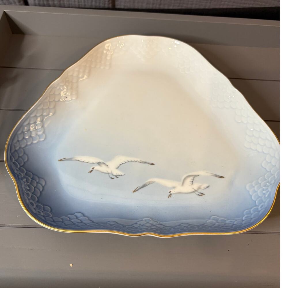 Royal Copenhagen Seagull Dish #354 Gold Trim Denmark